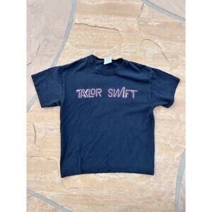 Taylor Swift 1989 World Tour T-Shirt Medium Black With Neon Logo